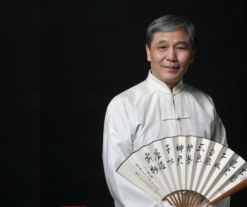 老汪爆料相声视频大全,笑料百出，欢乐无限